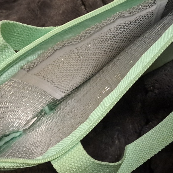 Sanrio Pom Pom Purin Lunch Tote - Picture 3 of 3